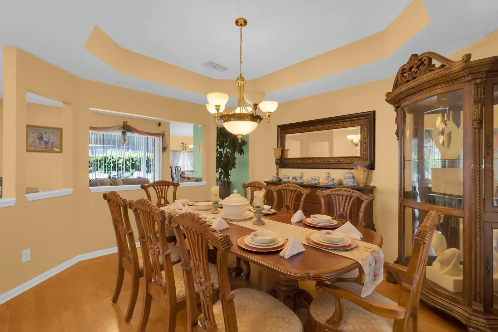 651 Regina Cir, Oakland, Florida 34787, 4 Bedrooms Bedrooms, ,3 BathroomsBathrooms,Residential,For Sale,REGINA,S5129810