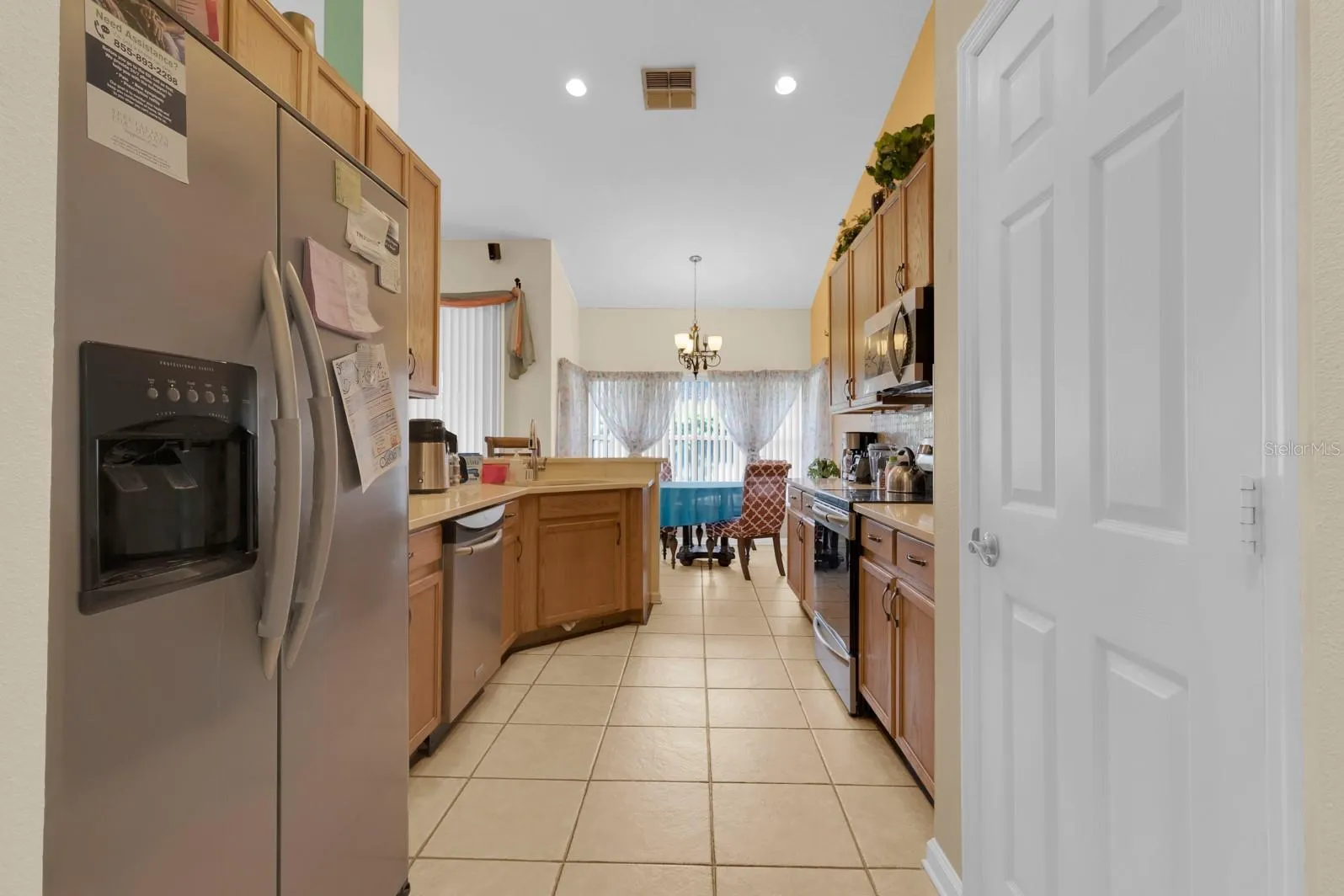 651 Regina Cir, Oakland, Florida 34787, 4 Bedrooms Bedrooms, ,3 BathroomsBathrooms,Residential,For Sale,REGINA,S5129810