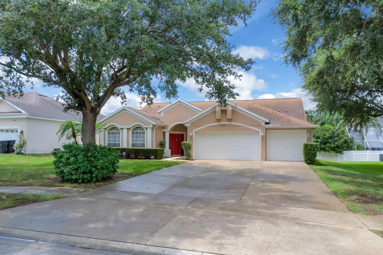 651 Regina Cir, Oakland, Florida 34787, 4 Bedrooms Bedrooms, ,3 BathroomsBathrooms,Residential,For Sale,REGINA,S5129810
