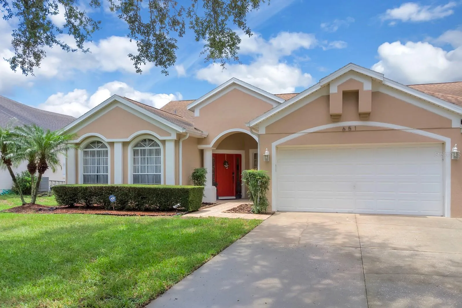 651 Regina Cir, Oakland, Florida 34787, 4 Bedrooms Bedrooms, ,3 BathroomsBathrooms,Residential,For Sale,REGINA,S5129810