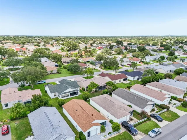 Ariel Back Right View