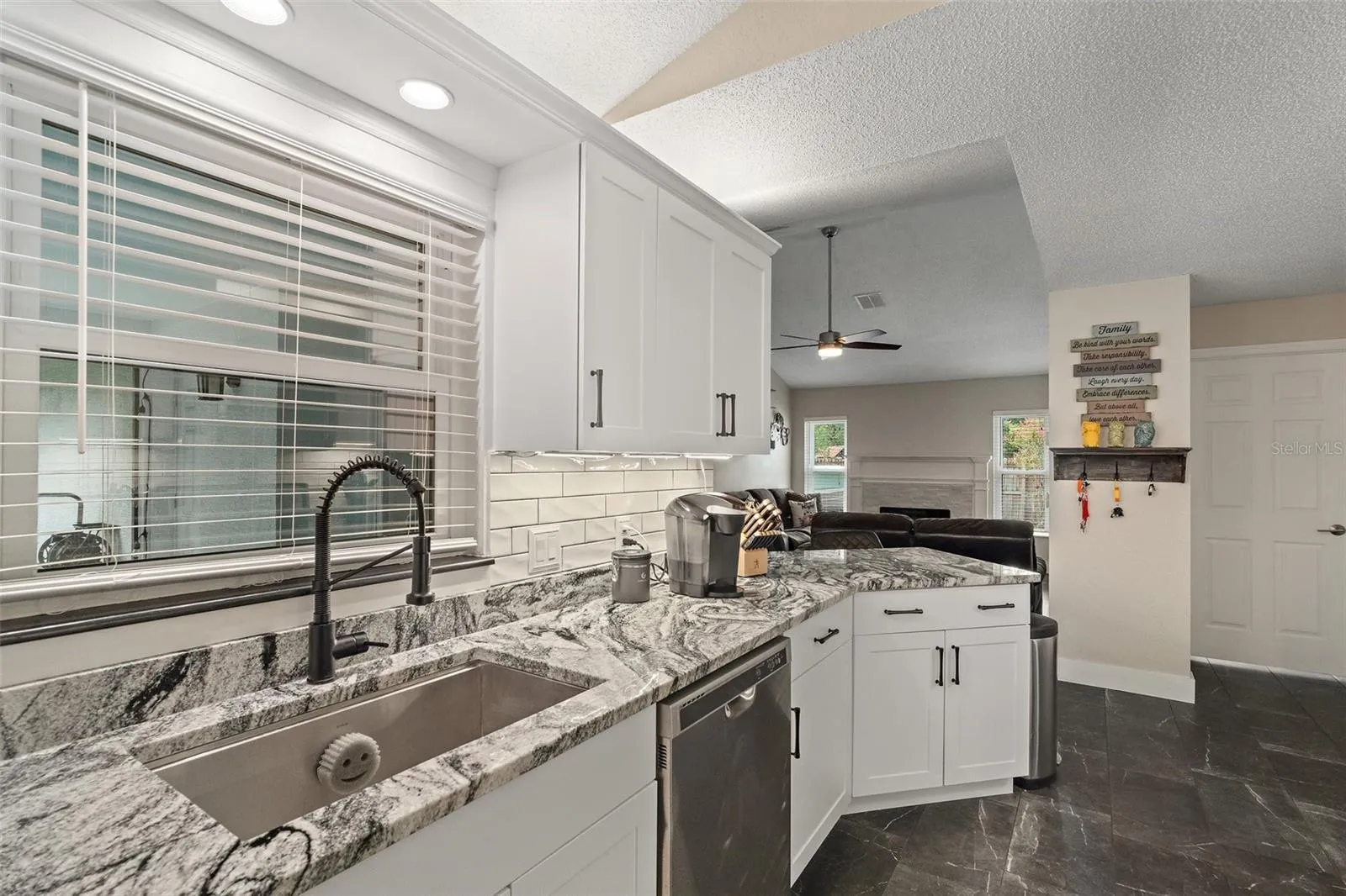 3990 Wood Dr, Mount Dora, Florida 32757, 3 Bedrooms Bedrooms, ,2 BathroomsBathrooms,Residential,For Sale,WOOD,G5098912