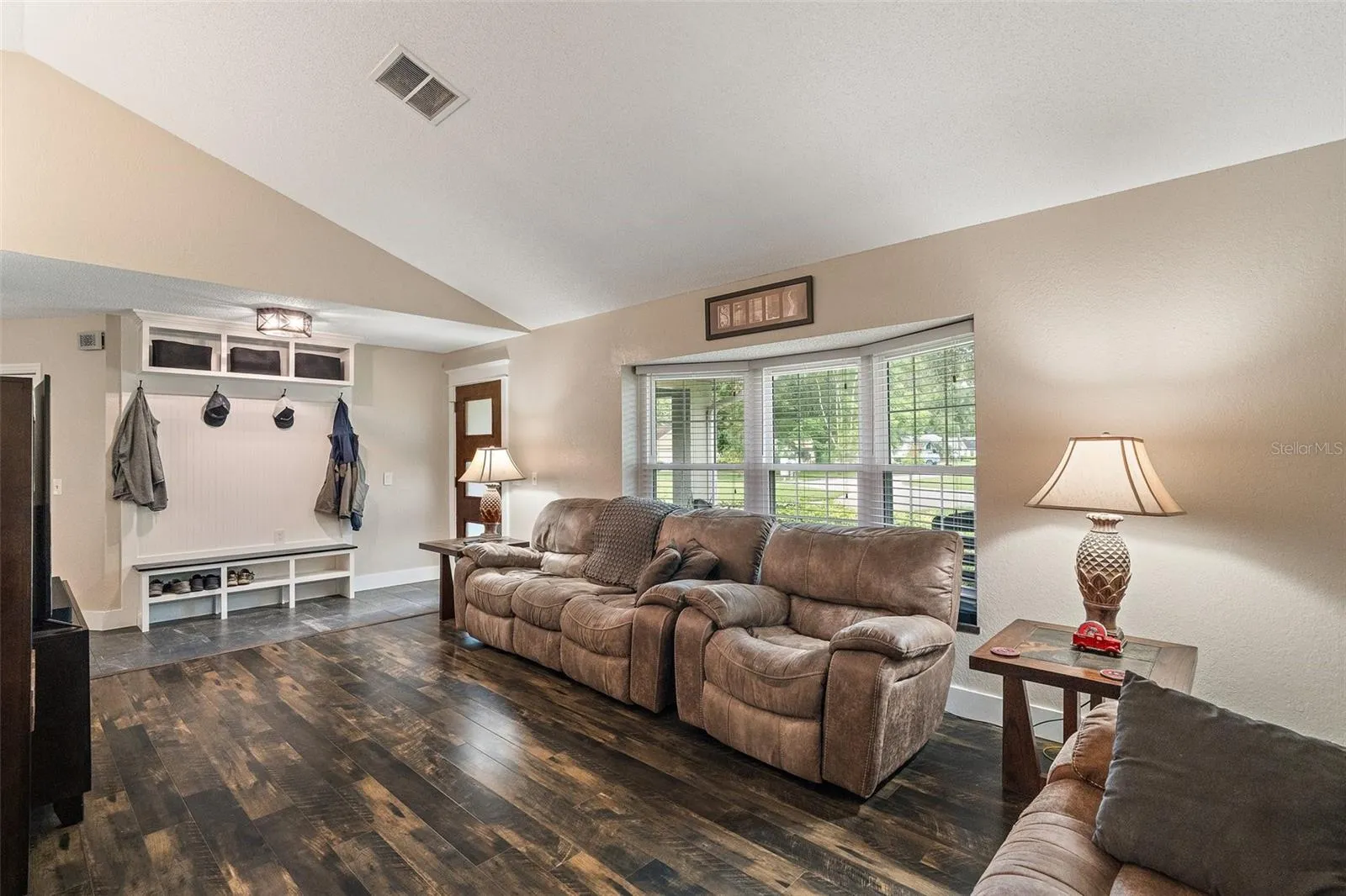 3990 Wood Dr, Mount Dora, Florida 32757, 3 Bedrooms Bedrooms, ,2 BathroomsBathrooms,Residential,For Sale,WOOD,G5098912
