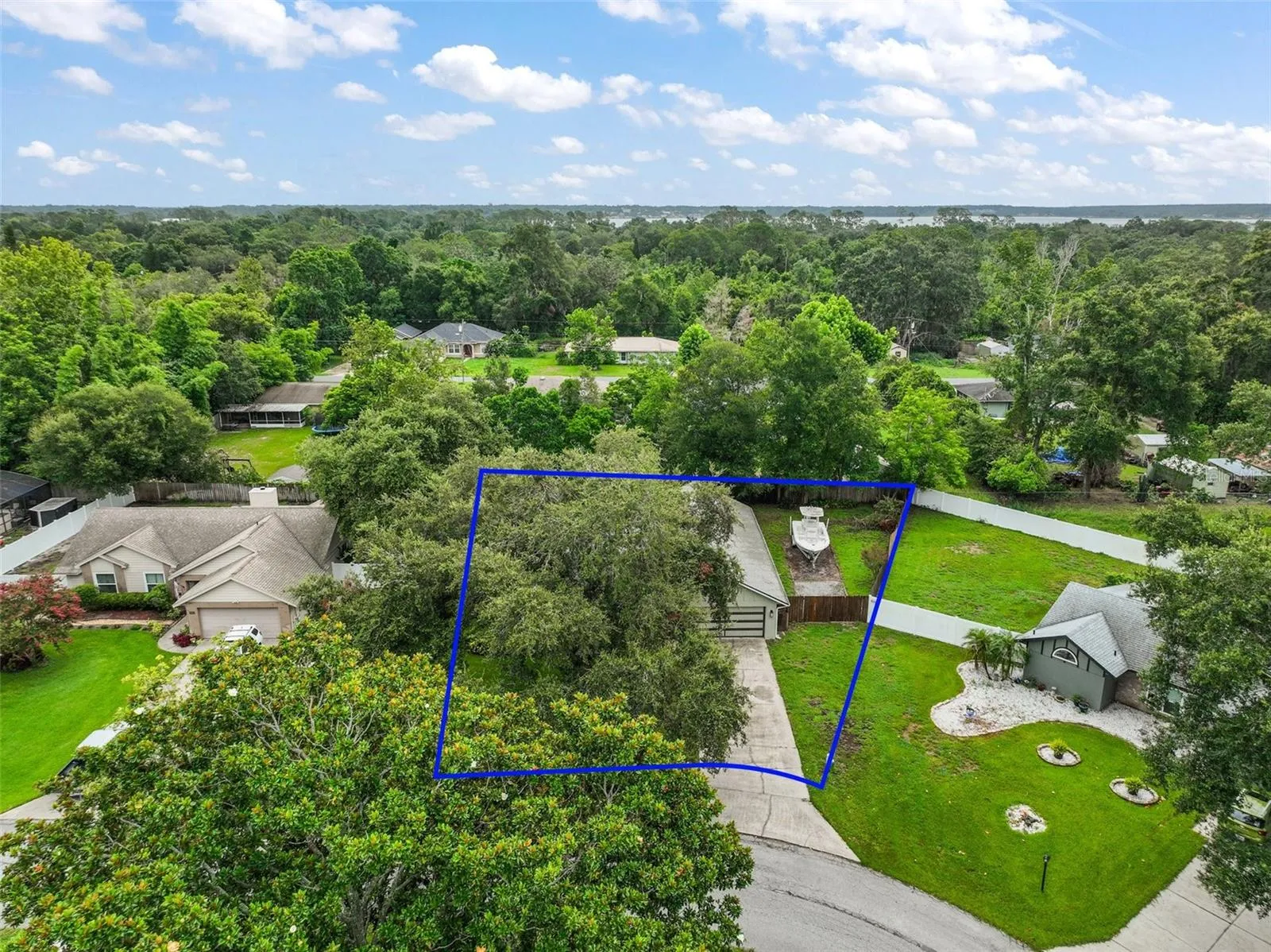 3990 Wood Dr, Mount Dora, Florida 32757, 3 Bedrooms Bedrooms, ,2 BathroomsBathrooms,Residential,For Sale,WOOD,G5098912
