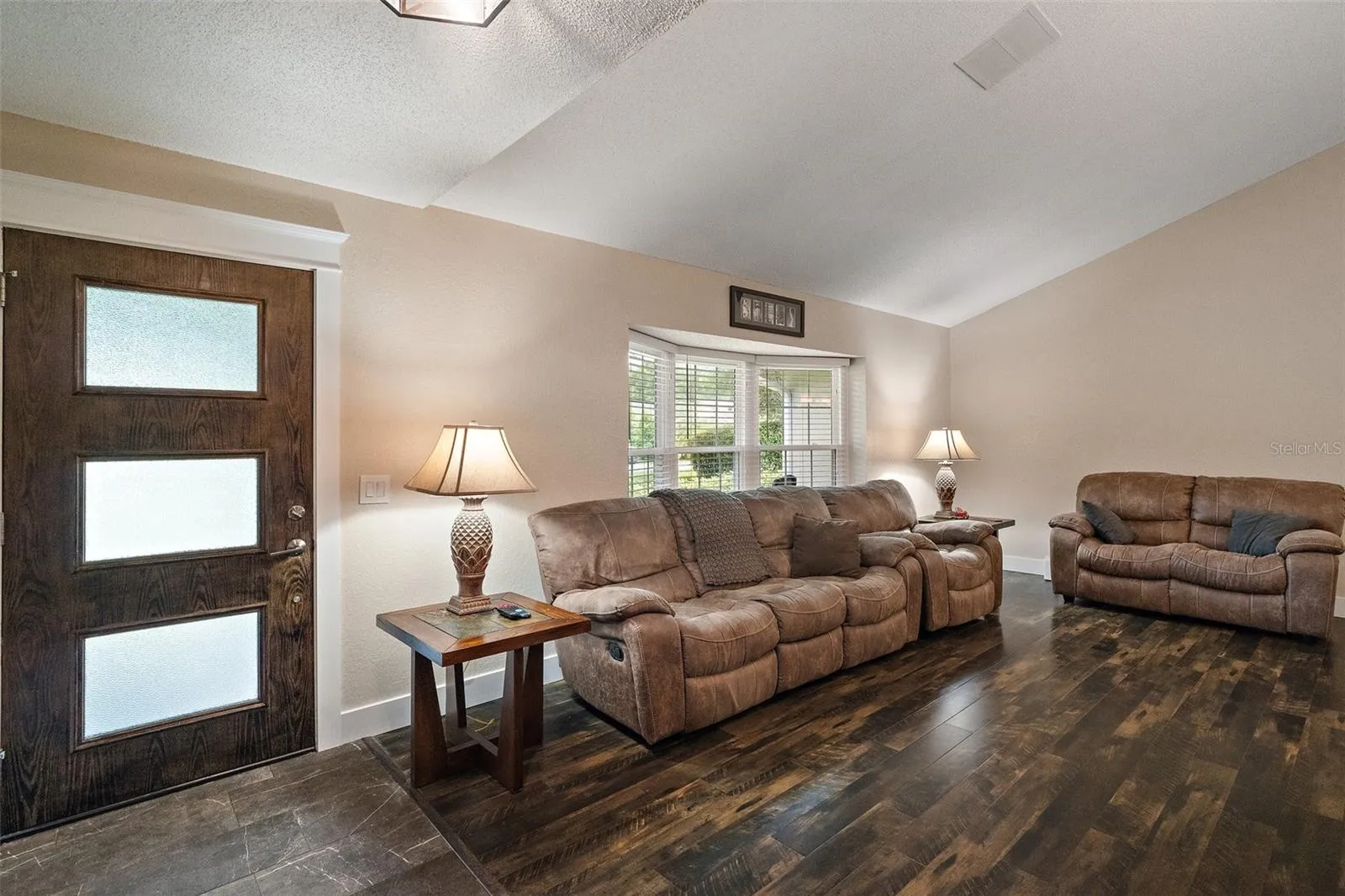 3990 Wood Dr, Mount Dora, Florida 32757, 3 Bedrooms Bedrooms, ,2 BathroomsBathrooms,Residential,For Sale,WOOD,G5098912