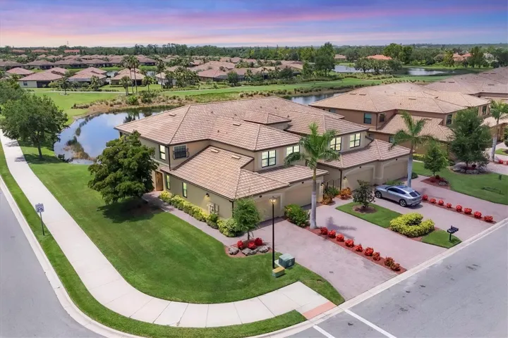 6512 Grand Estuary Trl #101, Bradenton, Florida 34212, 3 Bedrooms Bedrooms, ,2 BathroomsBathrooms,Residential,For Sale,GRAND ESTUARY,A4657311