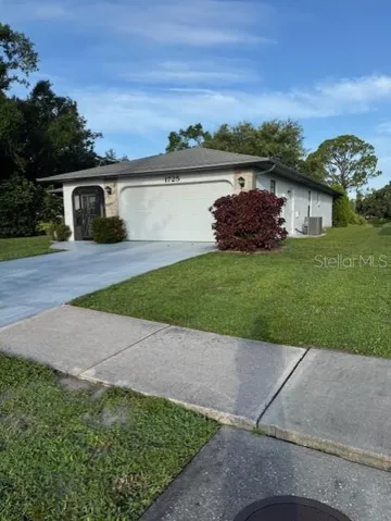 1725 Briar Creek Ln, Sarasota, Florida 34235, 3 Bedrooms Bedrooms, ,2 BathroomsBathrooms,Residential,For Sale,BRIAR CREEK,A4657349