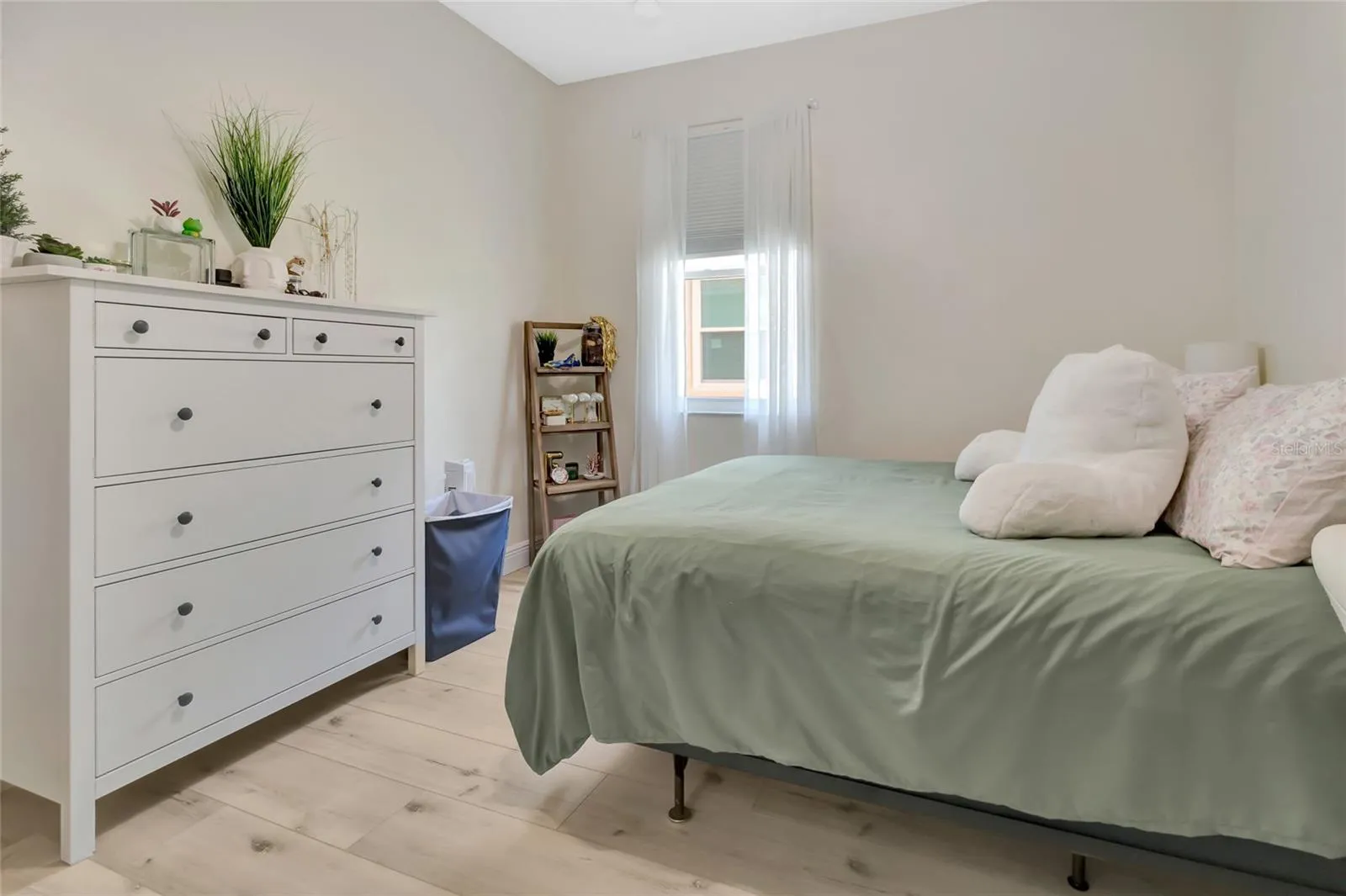 233 Largovista Dr, Oakland, Florida 34787, 4 Bedrooms Bedrooms, ,2 BathroomsBathrooms,Residential,For Sale,LARGOVISTA,G5098968