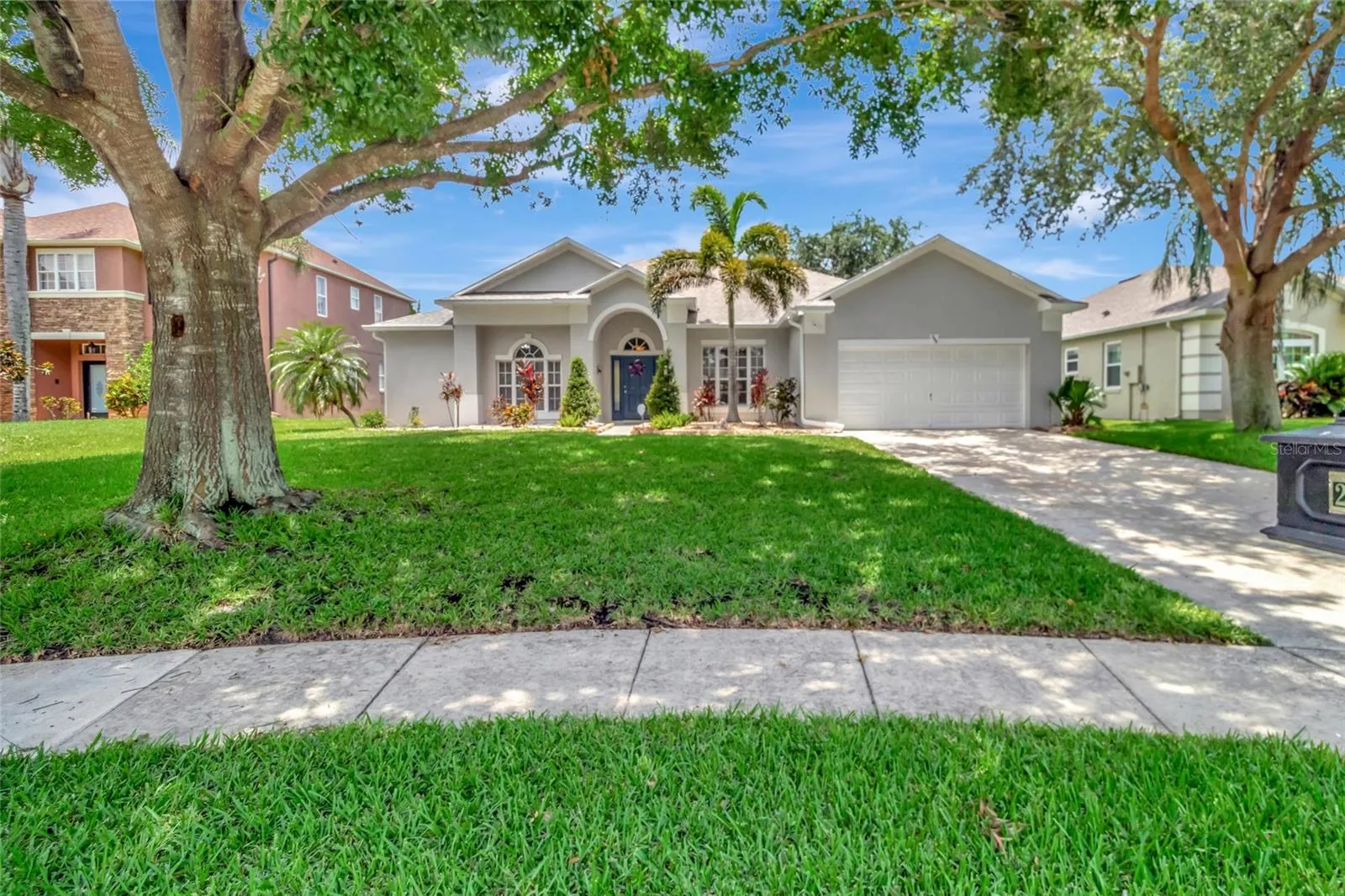 233 Largovista Dr, Oakland, Florida 34787, 4 Bedrooms Bedrooms, ,2 BathroomsBathrooms,Residential,For Sale,LARGOVISTA,G5098968
