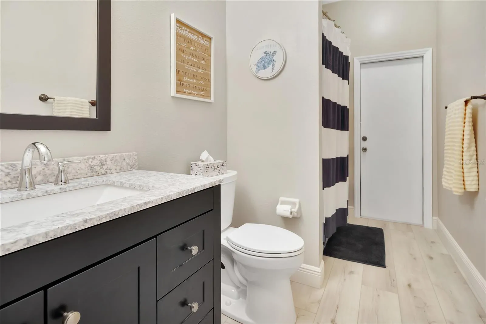 233 Largovista Dr, Oakland, Florida 34787, 4 Bedrooms Bedrooms, ,2 BathroomsBathrooms,Residential,For Sale,LARGOVISTA,G5098968
