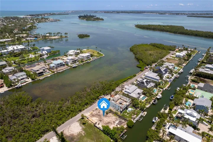 Perfect canal Location with views to the front and rear