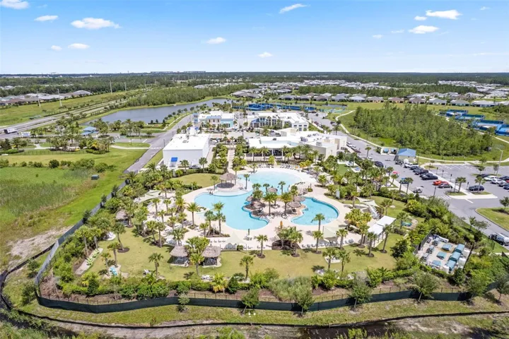 5-star resort style amenities