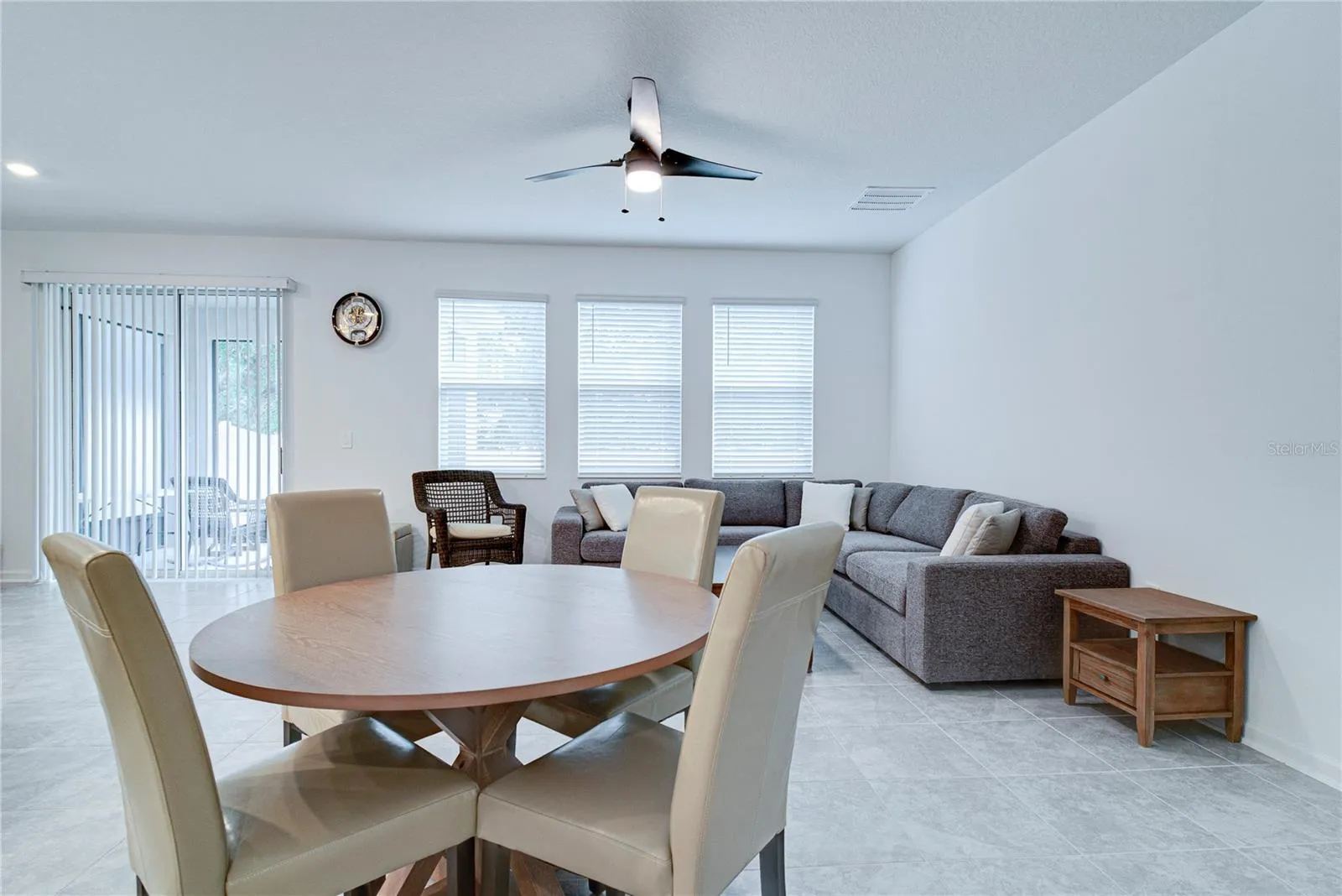 2043 Rock Maple Bnd, Kissimmee, Florida 34746, 4 Bedrooms Bedrooms, ,2 BathroomsBathrooms,Residential,For Sale,ROCK MAPLE,O6322841