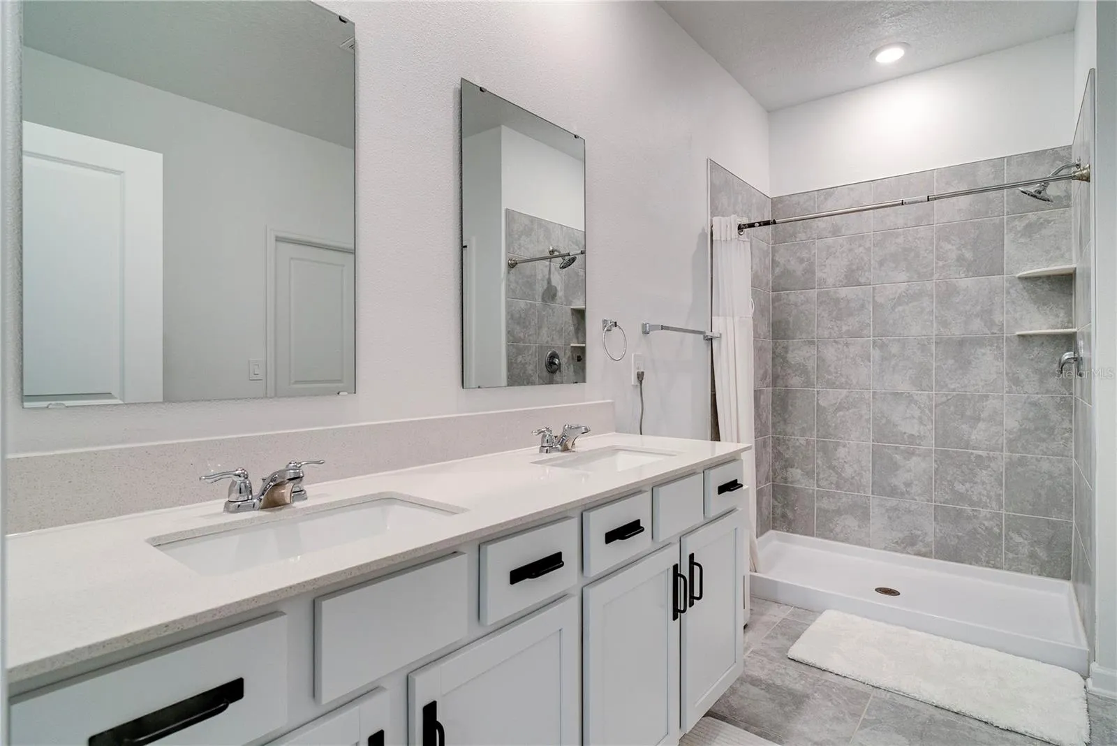 2043 Rock Maple Bnd, Kissimmee, Florida 34746, 4 Bedrooms Bedrooms, ,2 BathroomsBathrooms,Residential,For Sale,ROCK MAPLE,O6322841