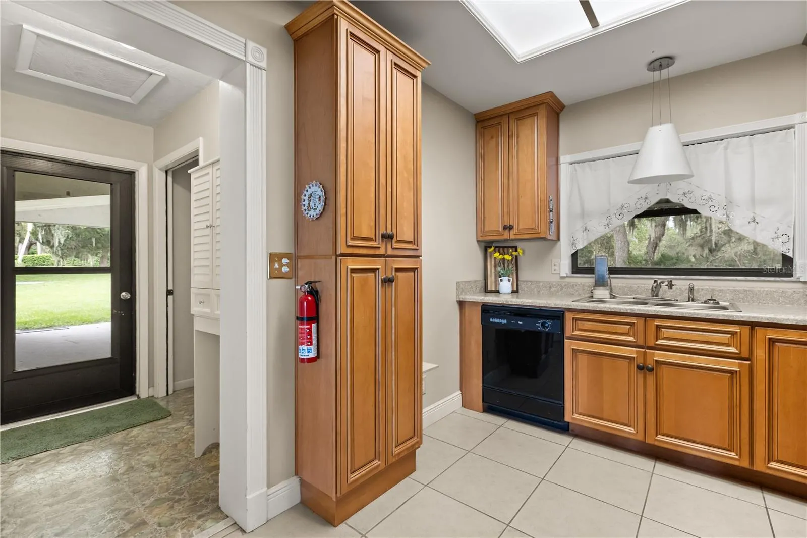 410 Catherine Ln, Groveland, Florida 34736, 2 Bedrooms Bedrooms, ,2 BathroomsBathrooms,Residential,For Sale,CATHERINE,G5099022