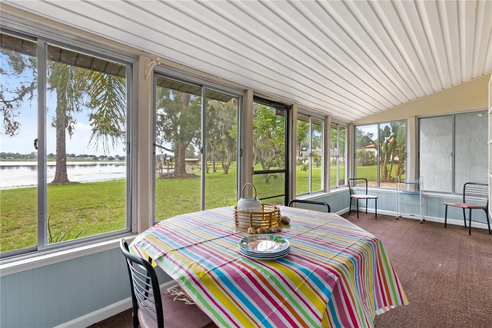 410 Catherine Ln, Groveland, Florida 34736, 2 Bedrooms Bedrooms, ,2 BathroomsBathrooms,Residential,For Sale,CATHERINE,G5099022