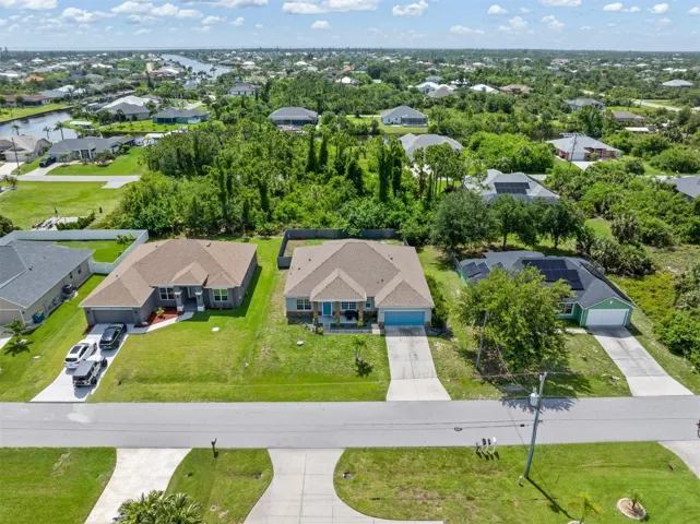 Established landscaping on surrounding lots.