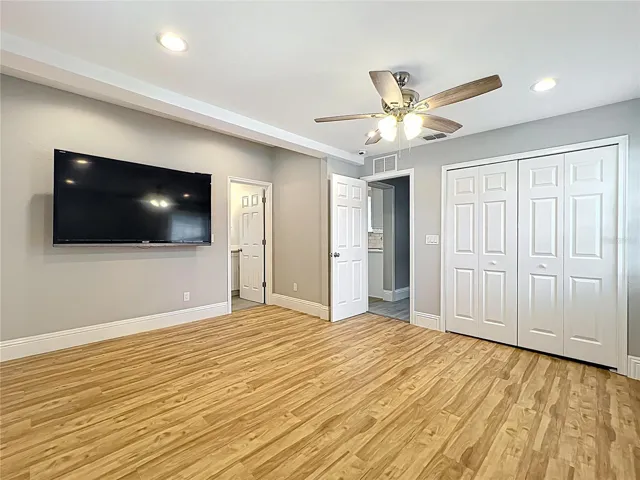 Master bedroom in Main House
