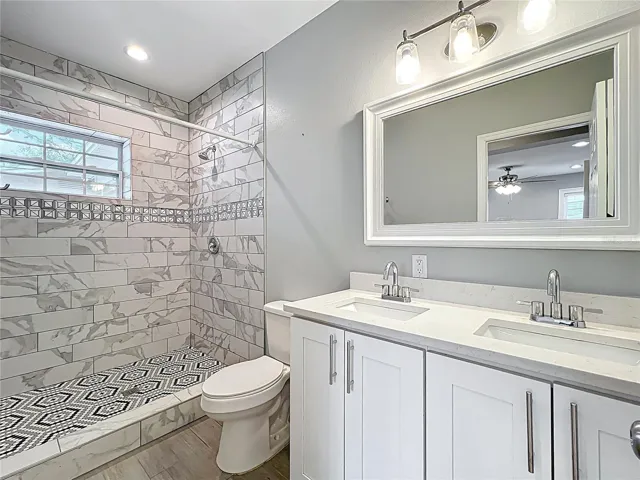 Second bathroom in Main House