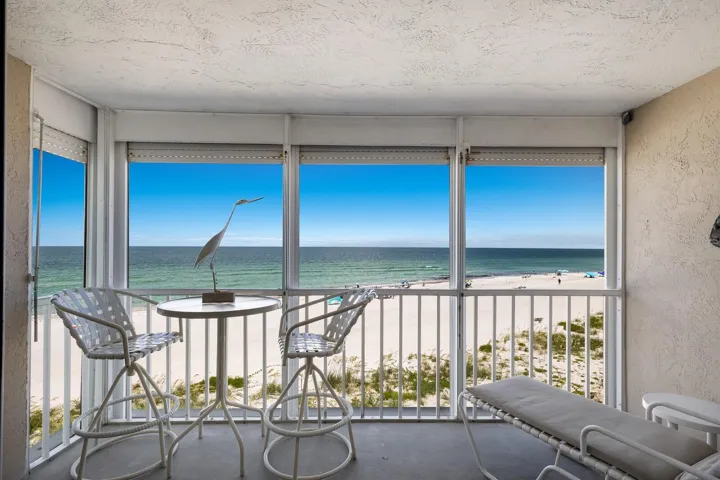 5200 Gulf Dr #302, Holmes Beach, Florida 34217, 1 Bedroom Bedrooms, ,1 BathroomBathrooms,Residential,For Sale,GULF,A4657607
