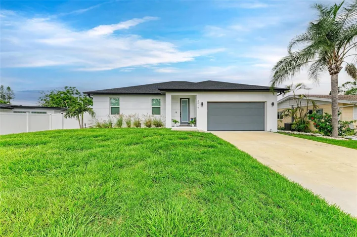 4314 Des Plaines Dr, Sarasota, Florida 34233, 4 Bedrooms Bedrooms, ,3 BathroomsBathrooms,Residential,For Sale,DES PLAINES,A4657609