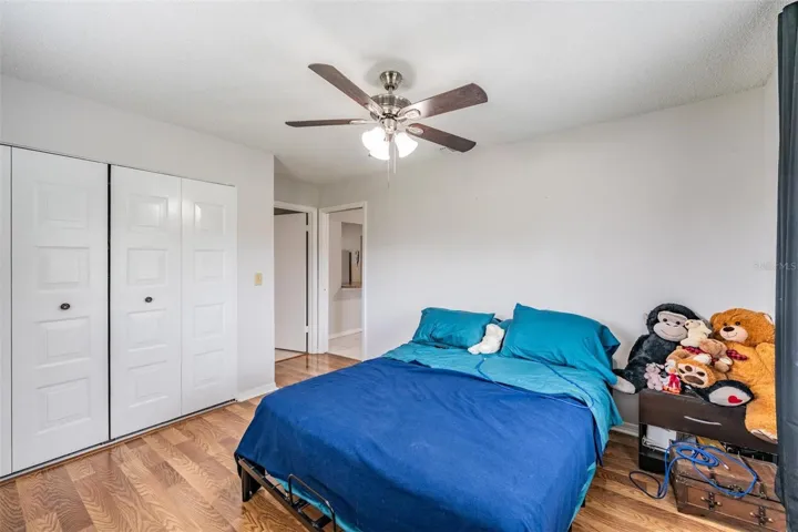 2nd bedroom