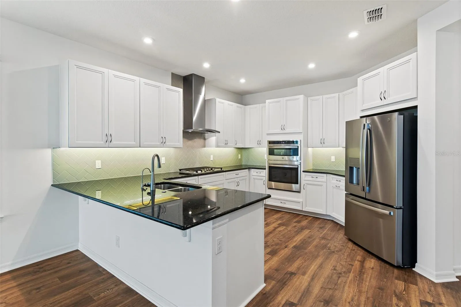 2604 Pinnacle, Clermont, Florida 34711, 4 Bedrooms Bedrooms, ,4 BathroomsBathrooms,Residential,For Sale,PINNACLE,O6323655