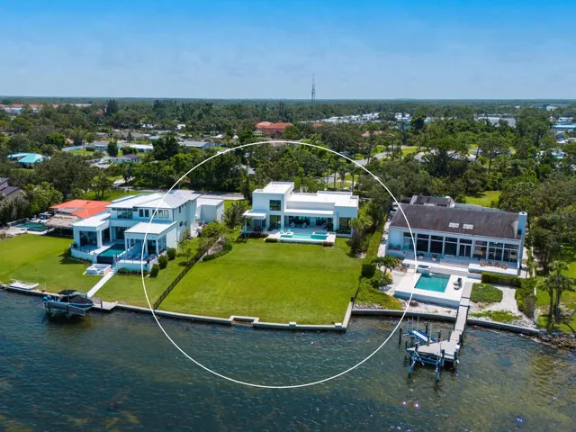 622 Bayshore Dr, Osprey, Florida 34229, 6 Bedrooms Bedrooms, ,5 BathroomsBathrooms,Residential,For Sale,BAYSHORE,A4657777