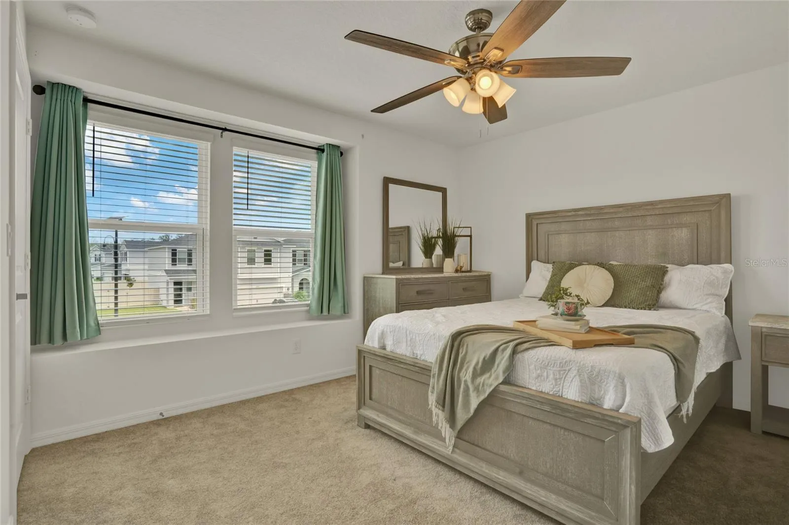 2912 Sanctuary Dr, Clermont, Florida 34714, 4 Bedrooms Bedrooms, ,3 BathroomsBathrooms,Residential,For Sale,SANCTUARY,O6323694