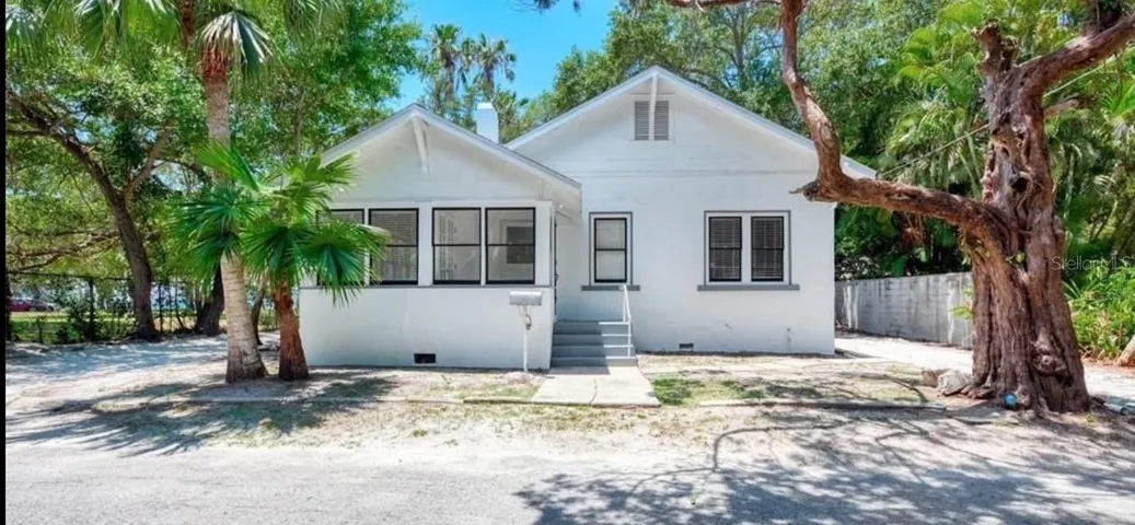 1513 Palmetto Ln, Sarasota, Florida 34236, 3 Bedrooms Bedrooms, ,1 BathroomBathrooms,Residential Lease,For Rent,PALMETTO,A4657803