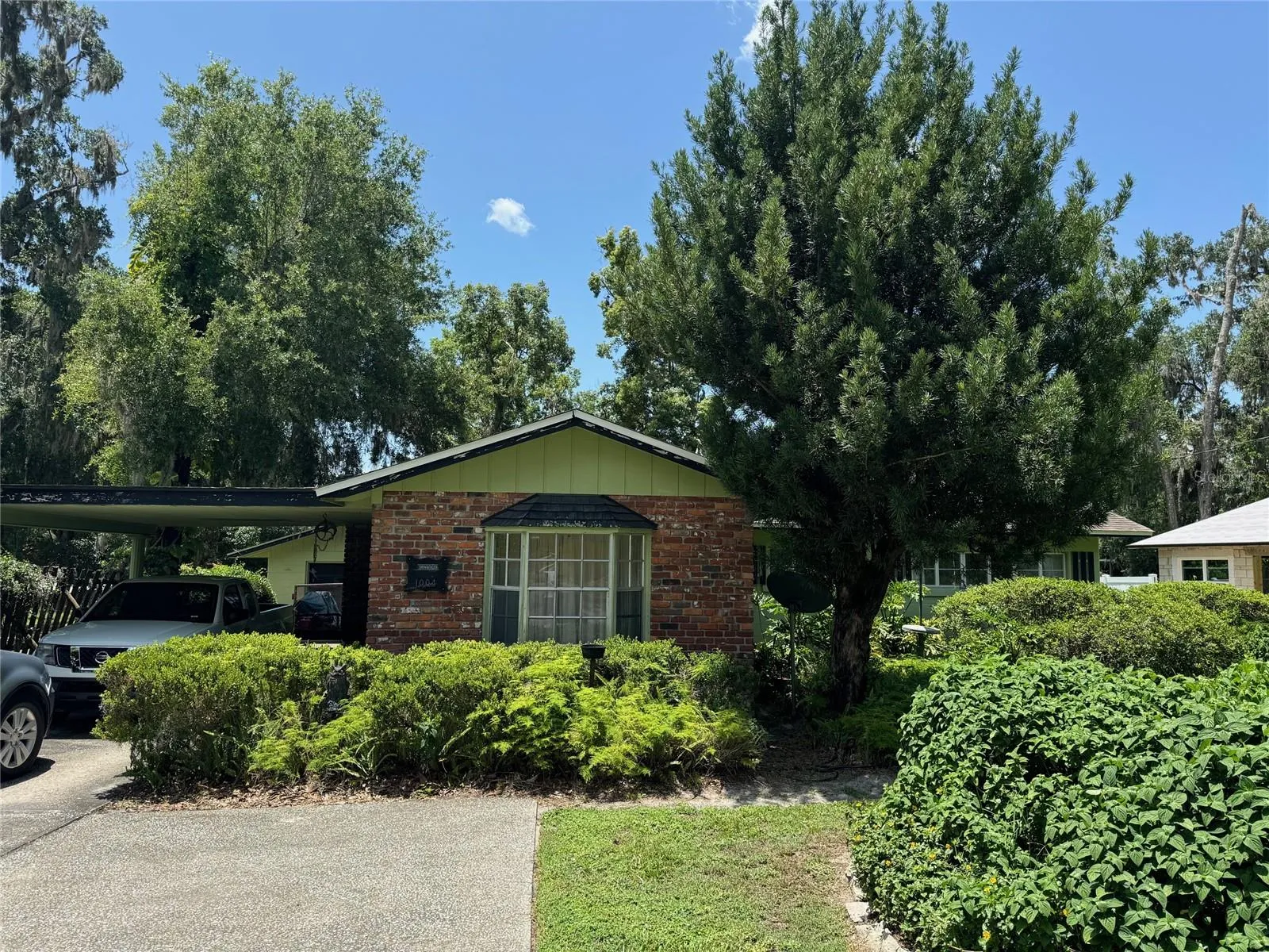 1004 E 9th Ave, Mount Dora, Florida 32757, 3 Bedrooms Bedrooms, ,1 BathroomBathrooms,Residential,For Sale,9TH,G5099140