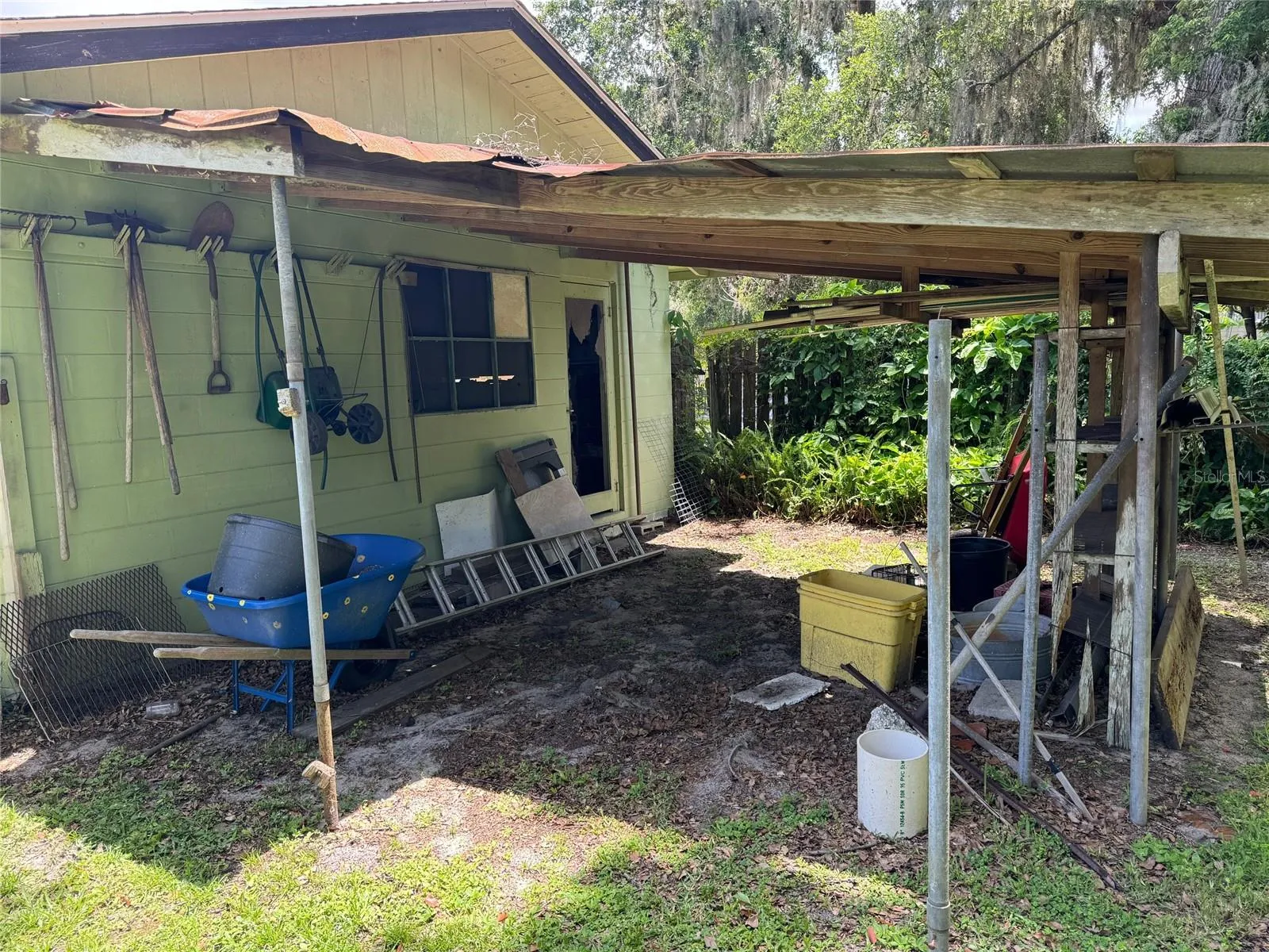 1004 E 9th Ave, Mount Dora, Florida 32757, 3 Bedrooms Bedrooms, ,1 BathroomBathrooms,Residential,For Sale,9TH,G5099140