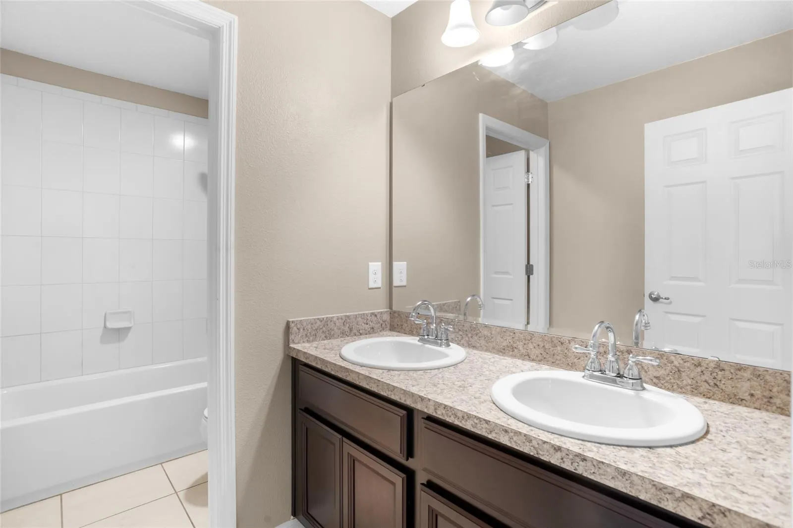 12353 Hammock Hill Dr, Clermont, Florida 34711, 4 Bedrooms Bedrooms, ,4 BathroomsBathrooms,Residential,For Sale,HAMMOCK HILL,S5130127