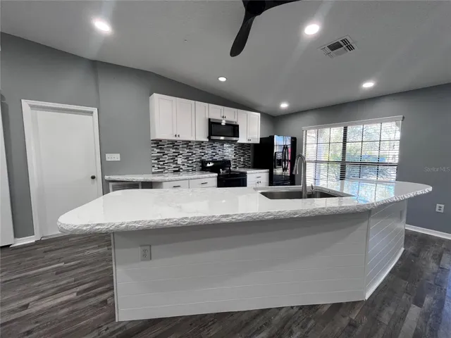 NEW LIGHT COUNTERTOPS