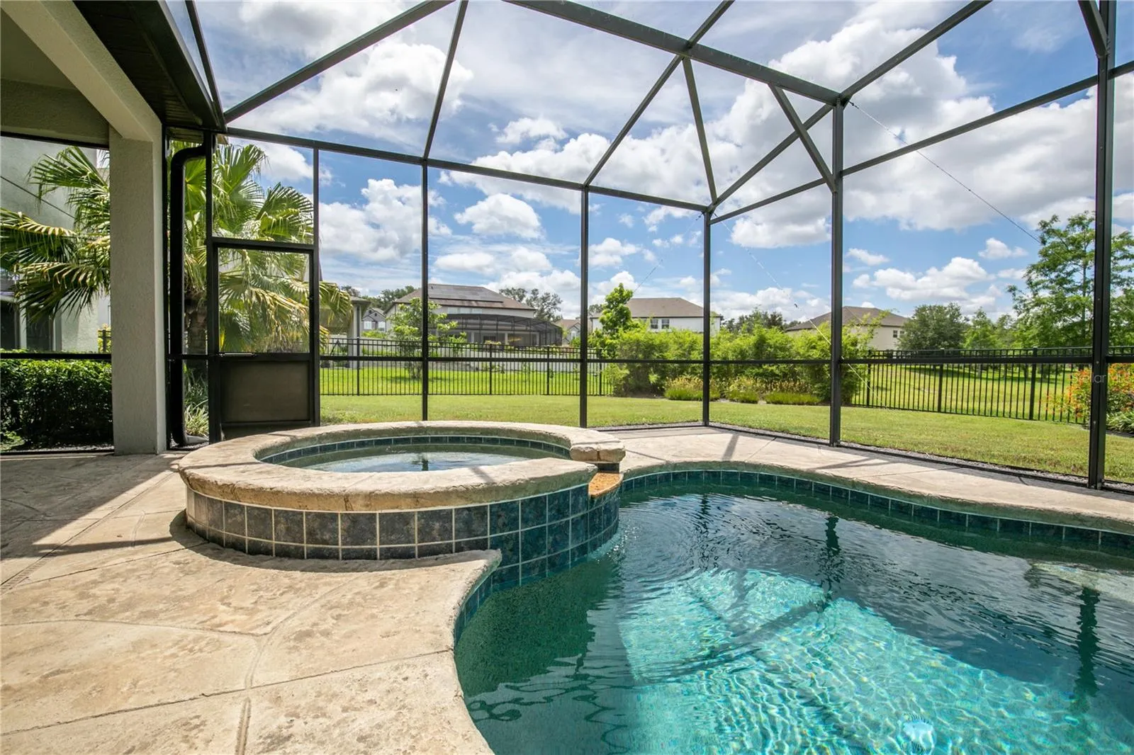 3241 Pinenut Dr, Apopka, Florida 32712, 6 Bedrooms Bedrooms, ,4 BathroomsBathrooms,Residential,For Sale,PINENUT,G5099141