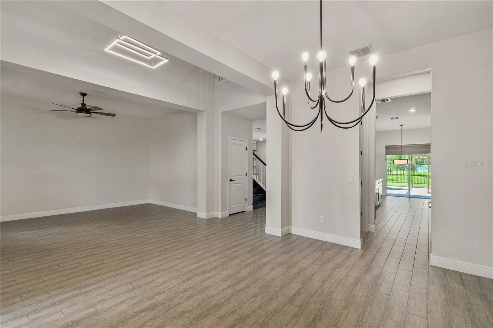 3241 Pinenut Dr, Apopka, Florida 32712, 6 Bedrooms Bedrooms, ,4 BathroomsBathrooms,Residential,For Sale,PINENUT,G5099141