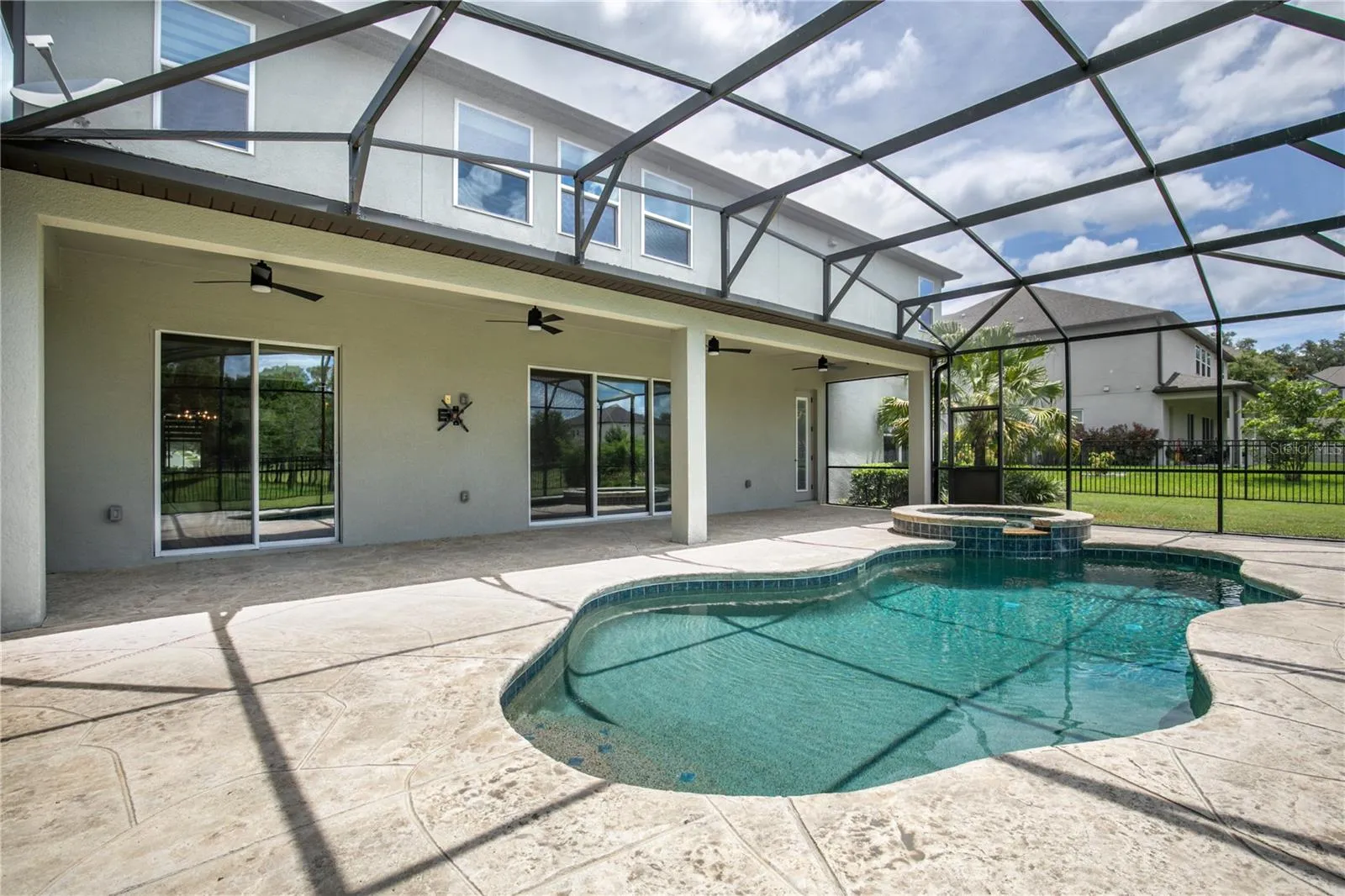 3241 Pinenut Dr, Apopka, Florida 32712, 6 Bedrooms Bedrooms, ,4 BathroomsBathrooms,Residential,For Sale,PINENUT,G5099141