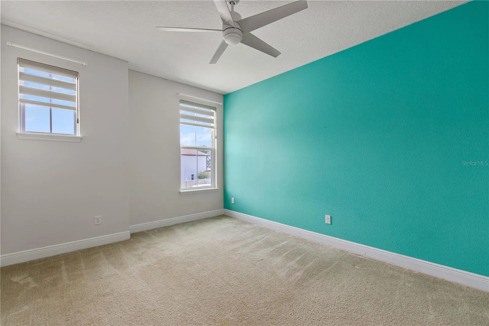 3241 Pinenut Dr, Apopka, Florida 32712, 6 Bedrooms Bedrooms, ,4 BathroomsBathrooms,Residential,For Sale,PINENUT,G5099141