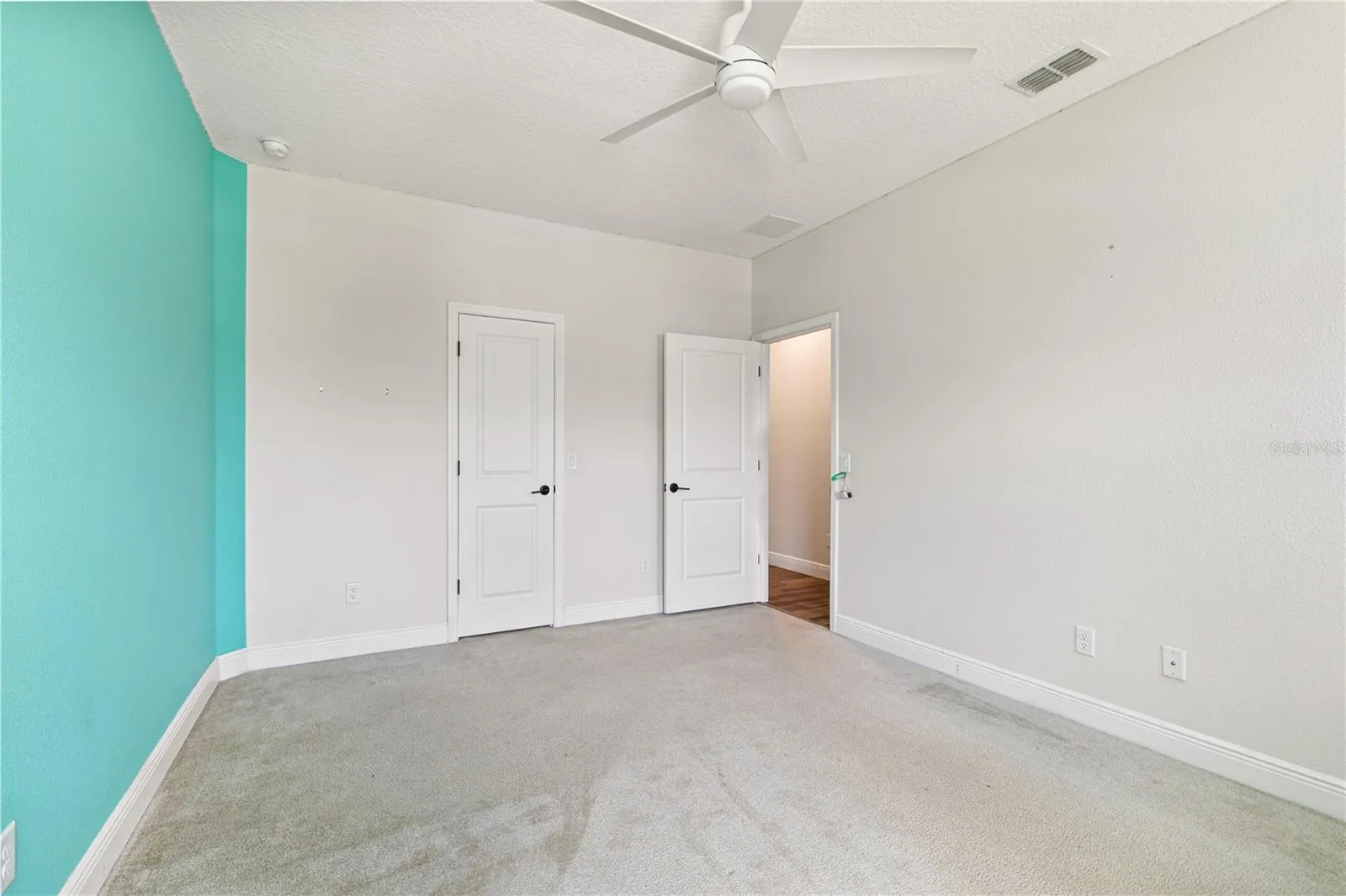3241 Pinenut Dr, Apopka, Florida 32712, 6 Bedrooms Bedrooms, ,4 BathroomsBathrooms,Residential,For Sale,PINENUT,G5099141