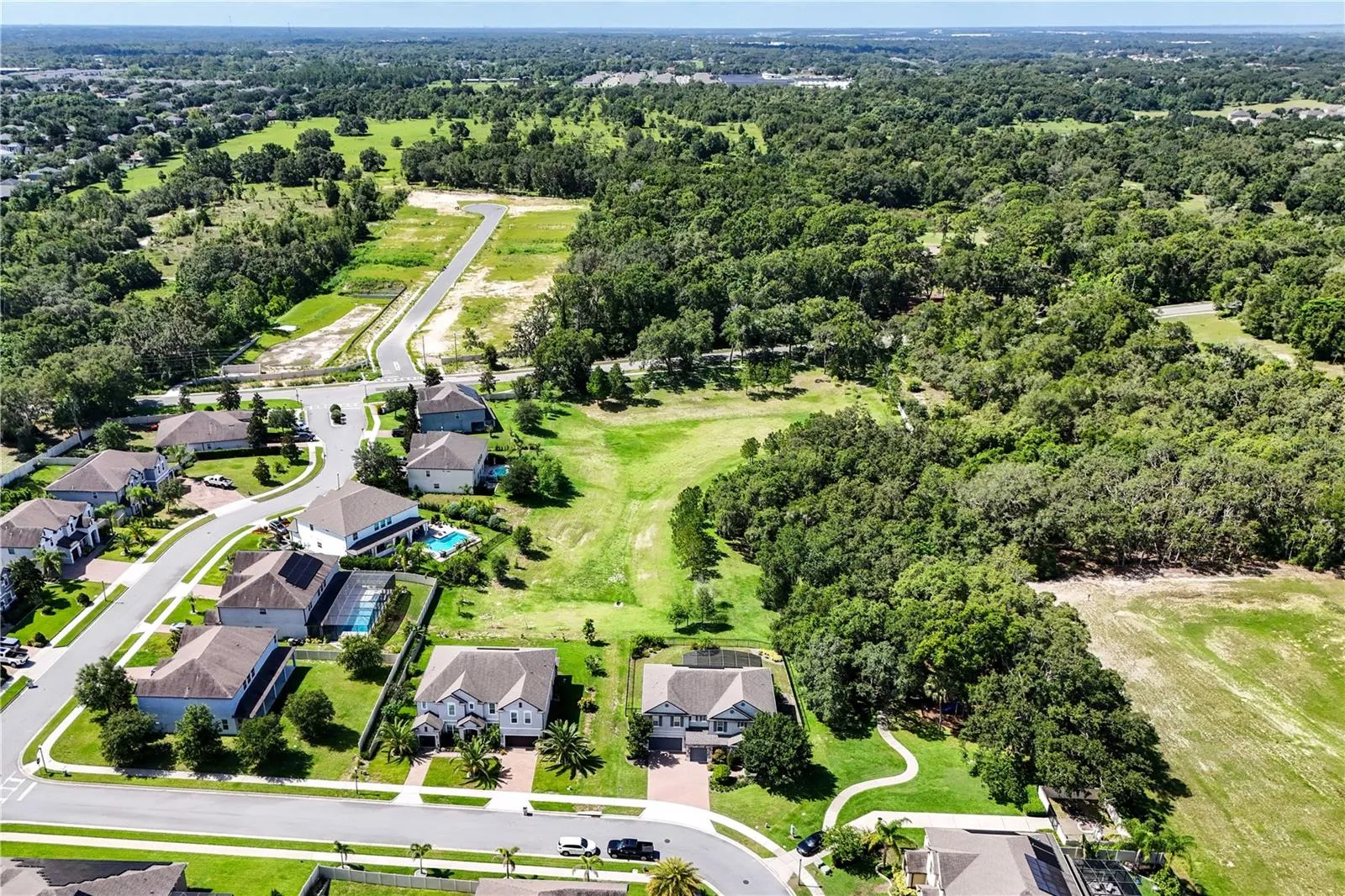 3241 Pinenut Dr, Apopka, Florida 32712, 6 Bedrooms Bedrooms, ,4 BathroomsBathrooms,Residential,For Sale,PINENUT,G5099141