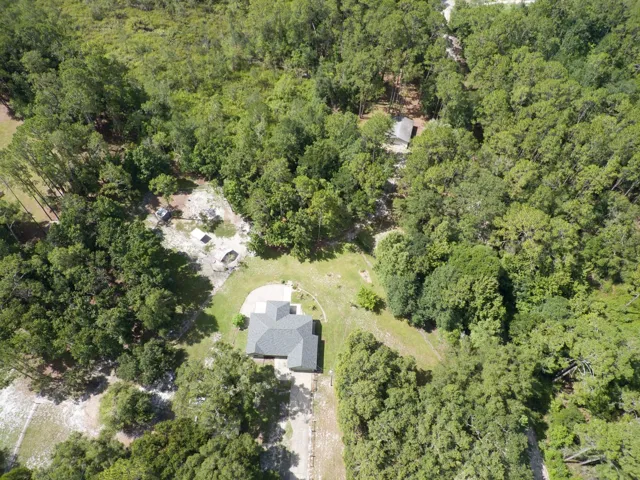 3 Bedroom home on 9 acres with multiple outbuildings in Pierson, FL