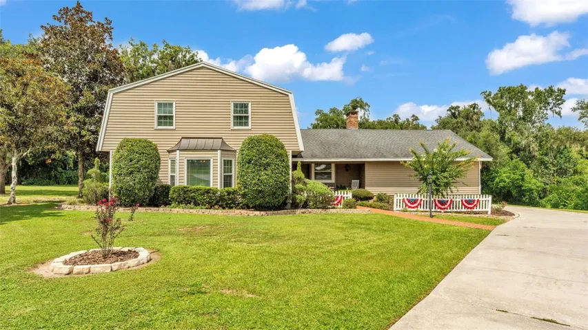 Front View w/ Driveway