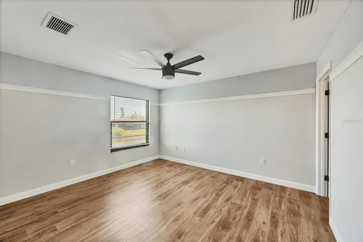 bedroom 2 has walk in closet