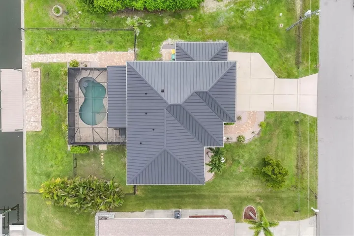 direct overhead aerial