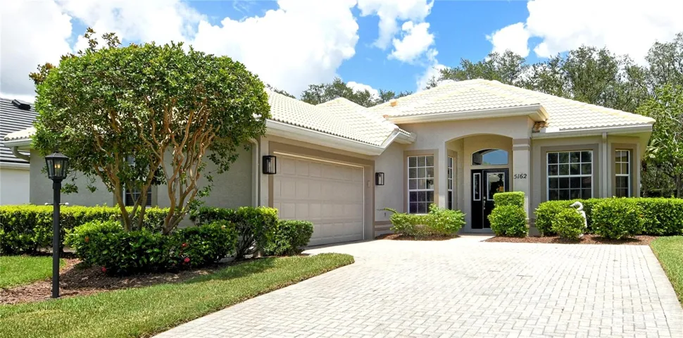 5162 Highbury Cir, Sarasota, Florida 34238, 2 Bedrooms Bedrooms, ,2 BathroomsBathrooms,Residential,For Sale,HIGHBURY,A4657870