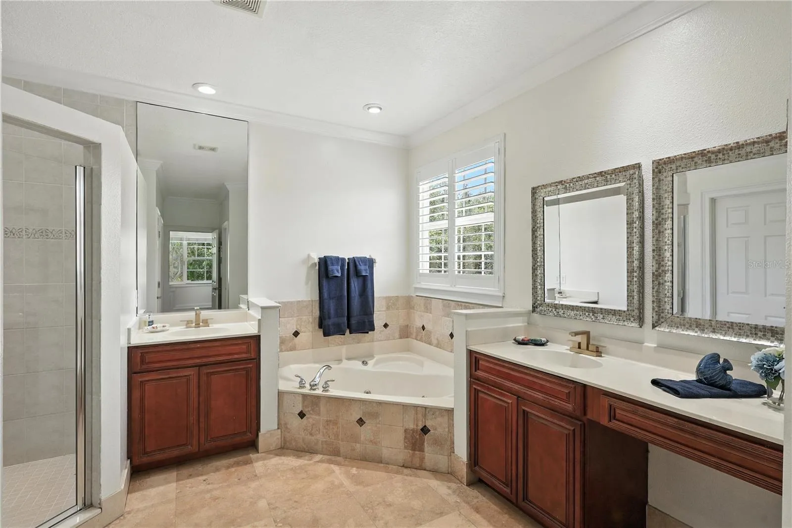 6054 Caymus Loop, Windermere, Florida 34786, 5 Bedrooms Bedrooms, ,4 BathroomsBathrooms,Residential,For Sale,CAYMUS LOOP,O6324008