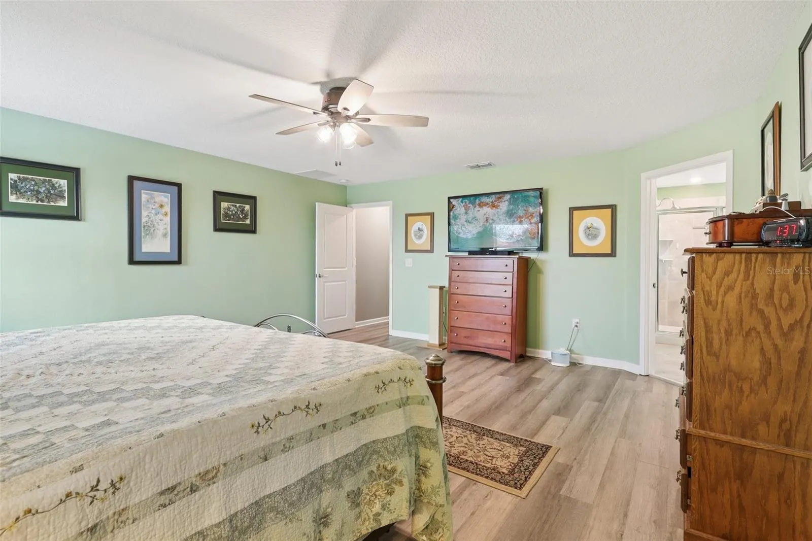 49 White Horse Way, Groveland, Florida 34736, 5 Bedrooms Bedrooms, ,4 BathroomsBathrooms,Residential,For Sale,WHITE HORSE,G5099174