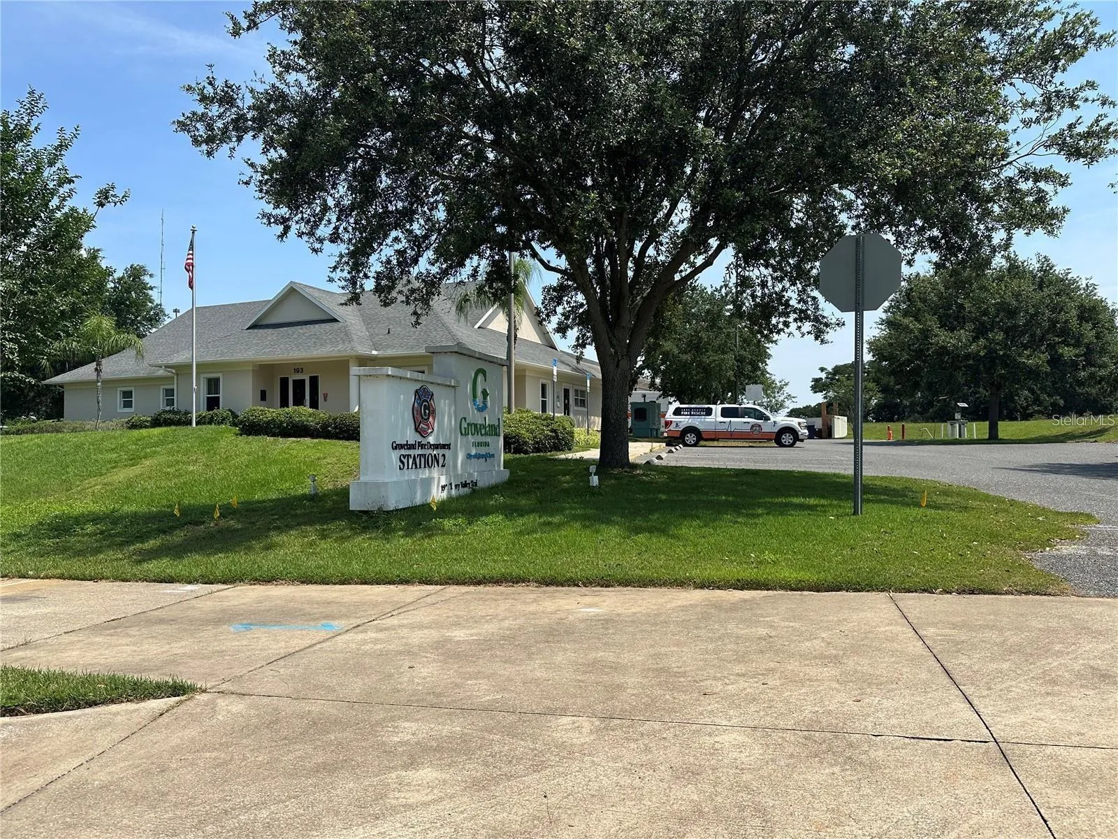49 White Horse Way, Groveland, Florida 34736, 5 Bedrooms Bedrooms, ,4 BathroomsBathrooms,Residential,For Sale,WHITE HORSE,G5099174