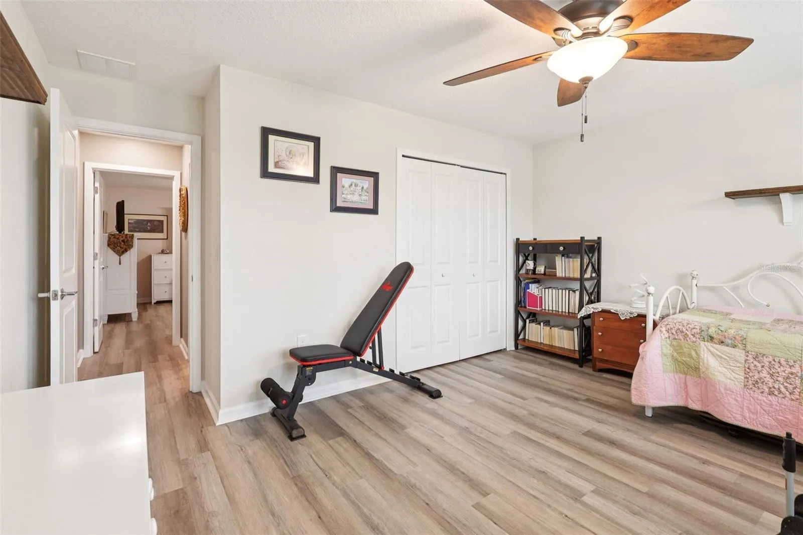 49 White Horse Way, Groveland, Florida 34736, 5 Bedrooms Bedrooms, ,4 BathroomsBathrooms,Residential,For Sale,WHITE HORSE,G5099174