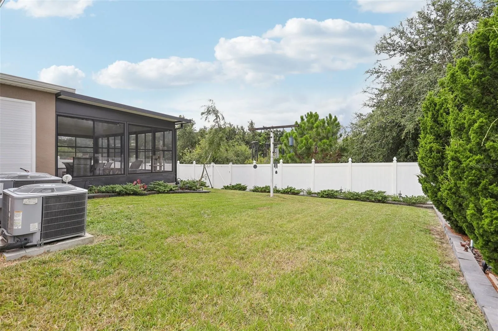 49 White Horse Way, Groveland, Florida 34736, 5 Bedrooms Bedrooms, ,4 BathroomsBathrooms,Residential,For Sale,WHITE HORSE,G5099174